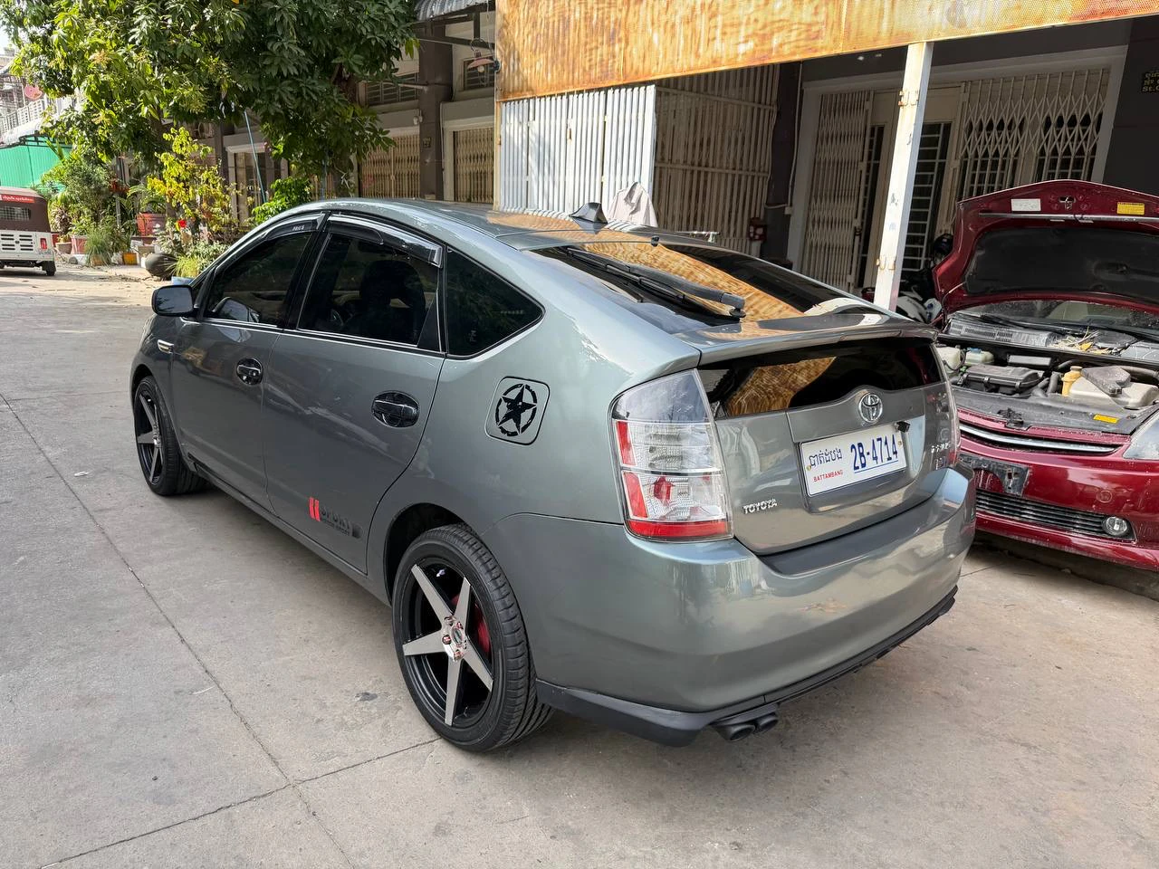 Toyota Pruis04 HF  - Image 2